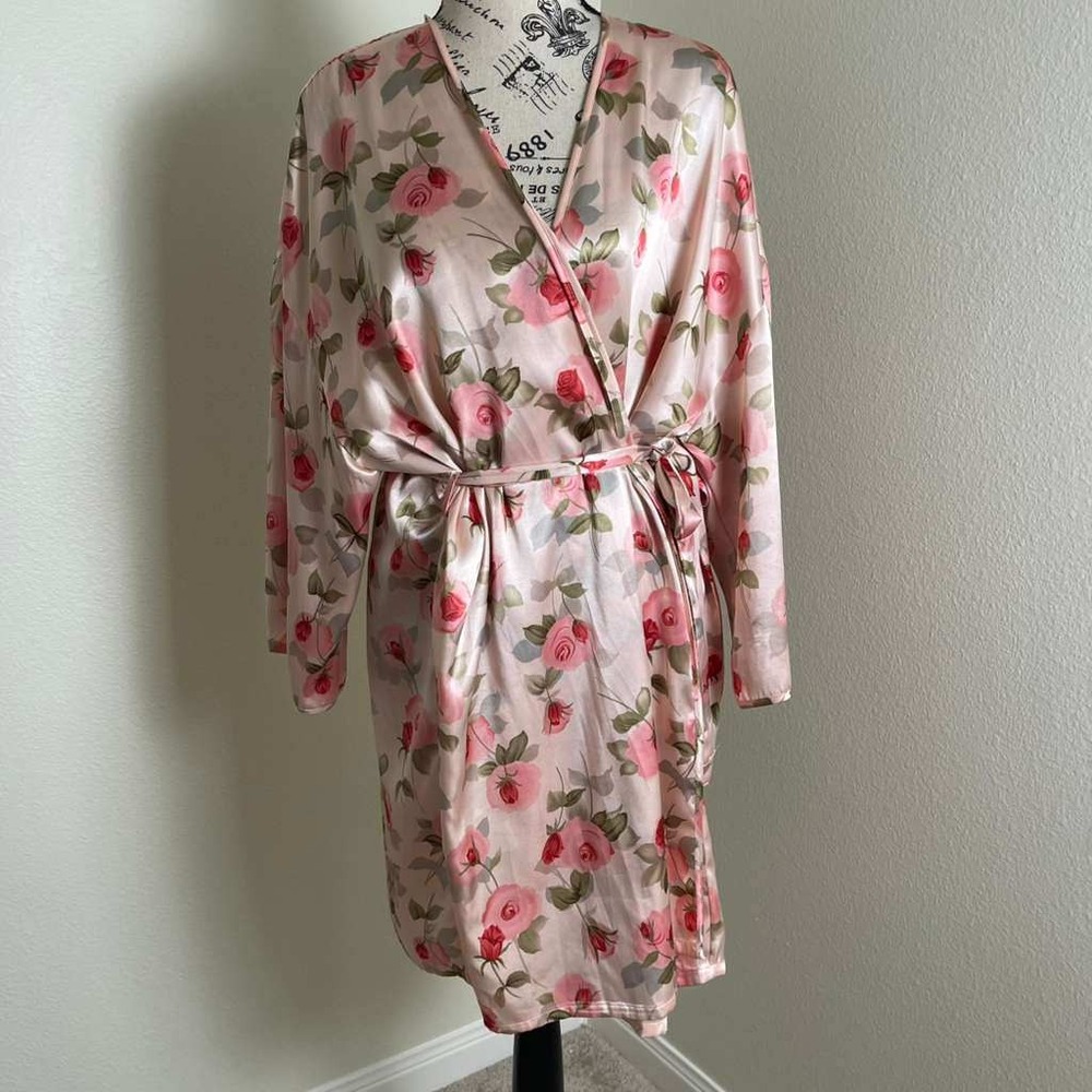 Jaclyn Smith Pink Floral Rose Satin Robe Long Sleeve‎ Belted Wrap Kimono Large